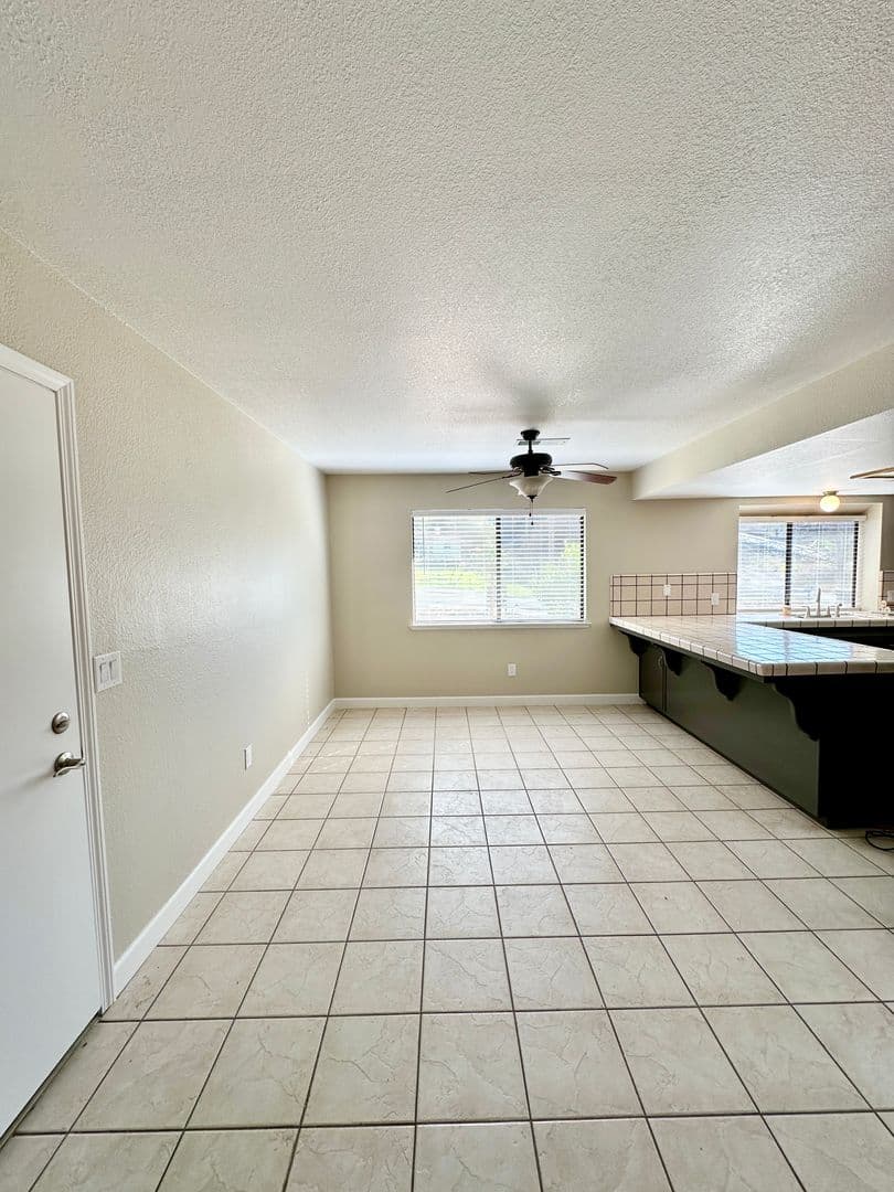 Paso Robles House: 735 Walnut Dr