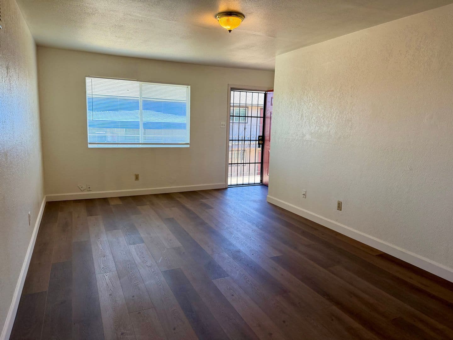 Fresno Apartment: 4530 E Thomas Ave