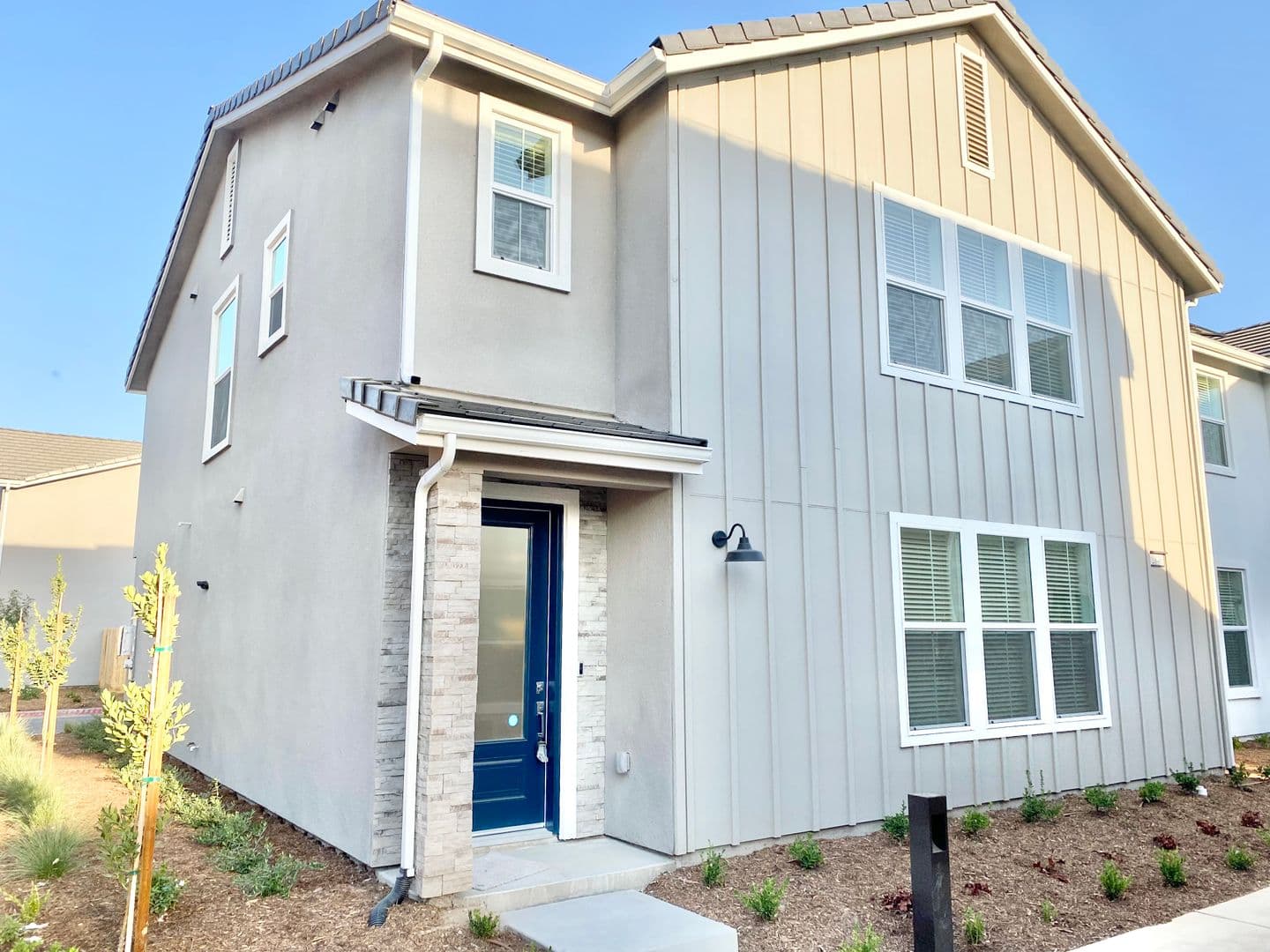 Fresno House: 2846 E Tamarind Dr