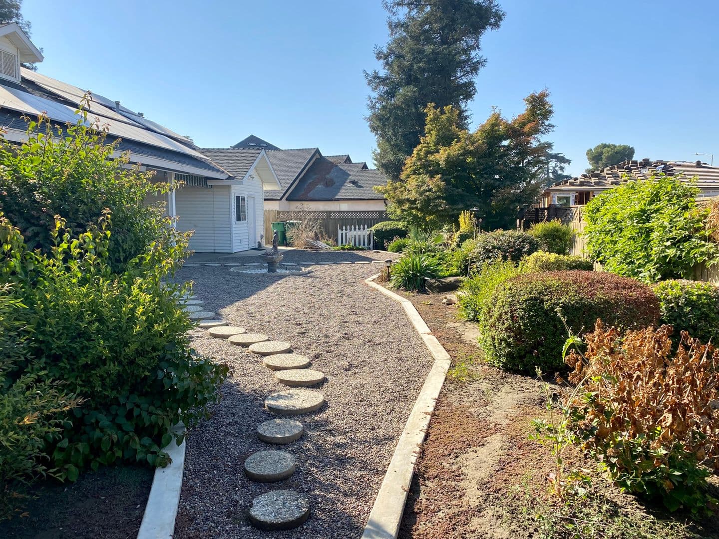 Fowler House: 205 N Jonna Ave