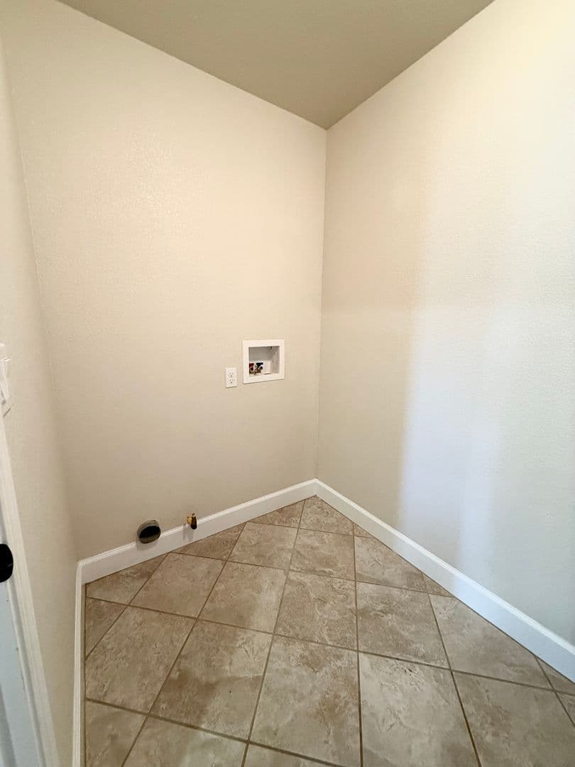 Atascadero House: 1154 Galeria Circle