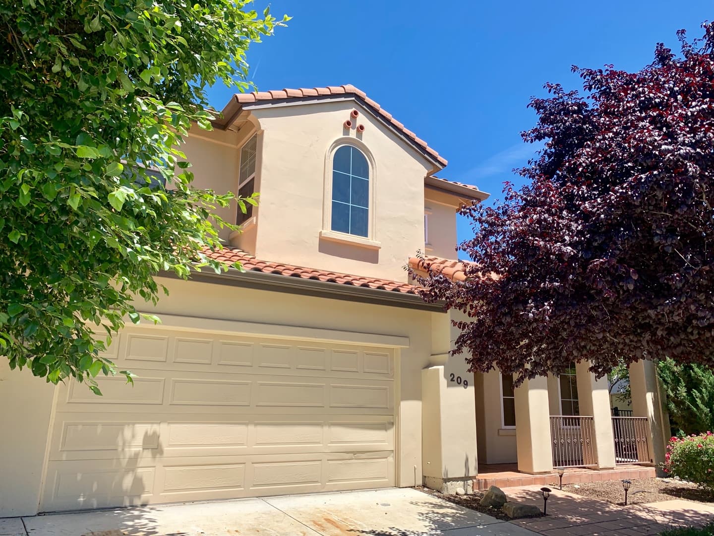 Paso Robles House: 209 Vista Del Rio