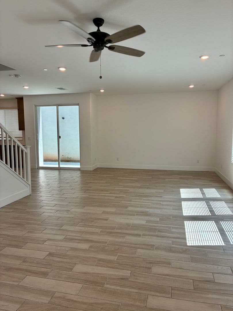 Fresno House: 2846 E Tamarind Dr