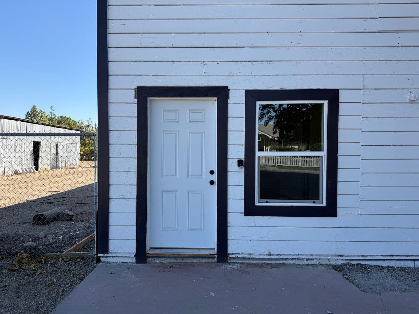 Tranquillity Apartment: 5992 Juanche Ave