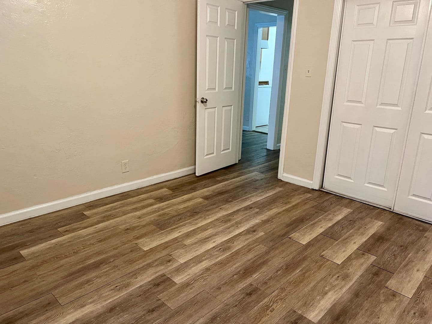 Fresno Apartment: 422 N Glenn Ave