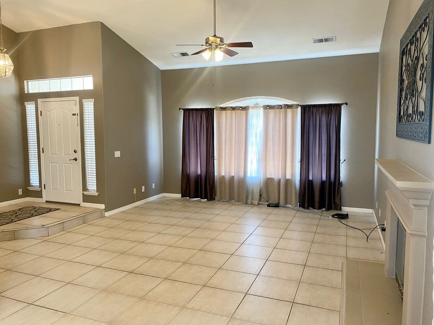 Fresno House: 2072 E Rush Ave