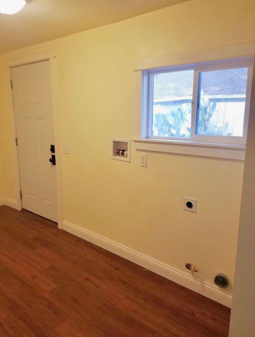 Paso Robles House: 1806 Pine St