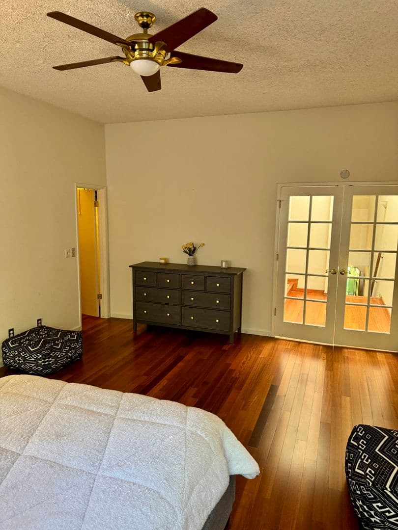 Fresno House: 2890 Huntington Blvd #150