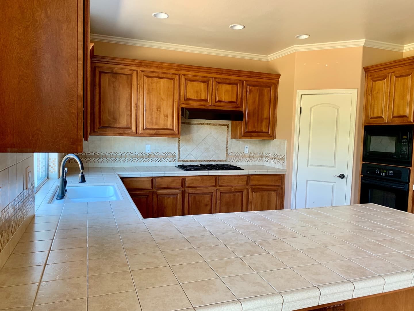 Paso Robles House: 209 Vista Del Rio