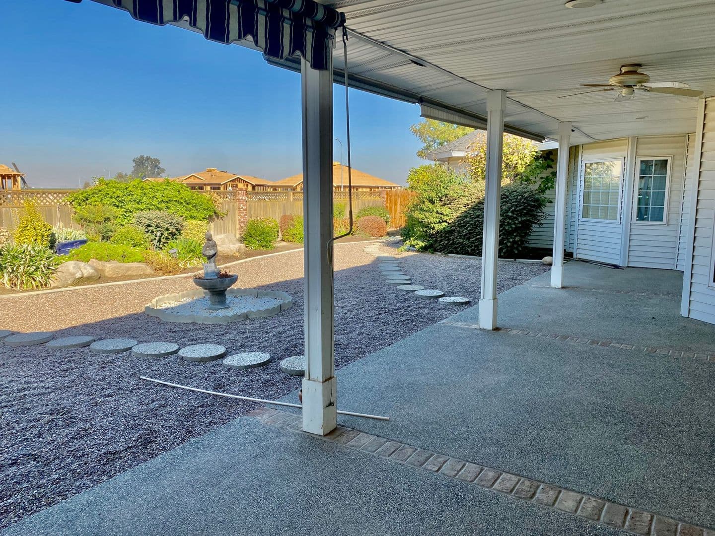 Fowler House: 205 N Jonna Ave