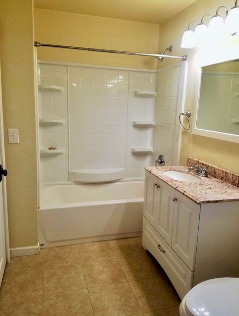 Paso Robles House: 1806 Pine St