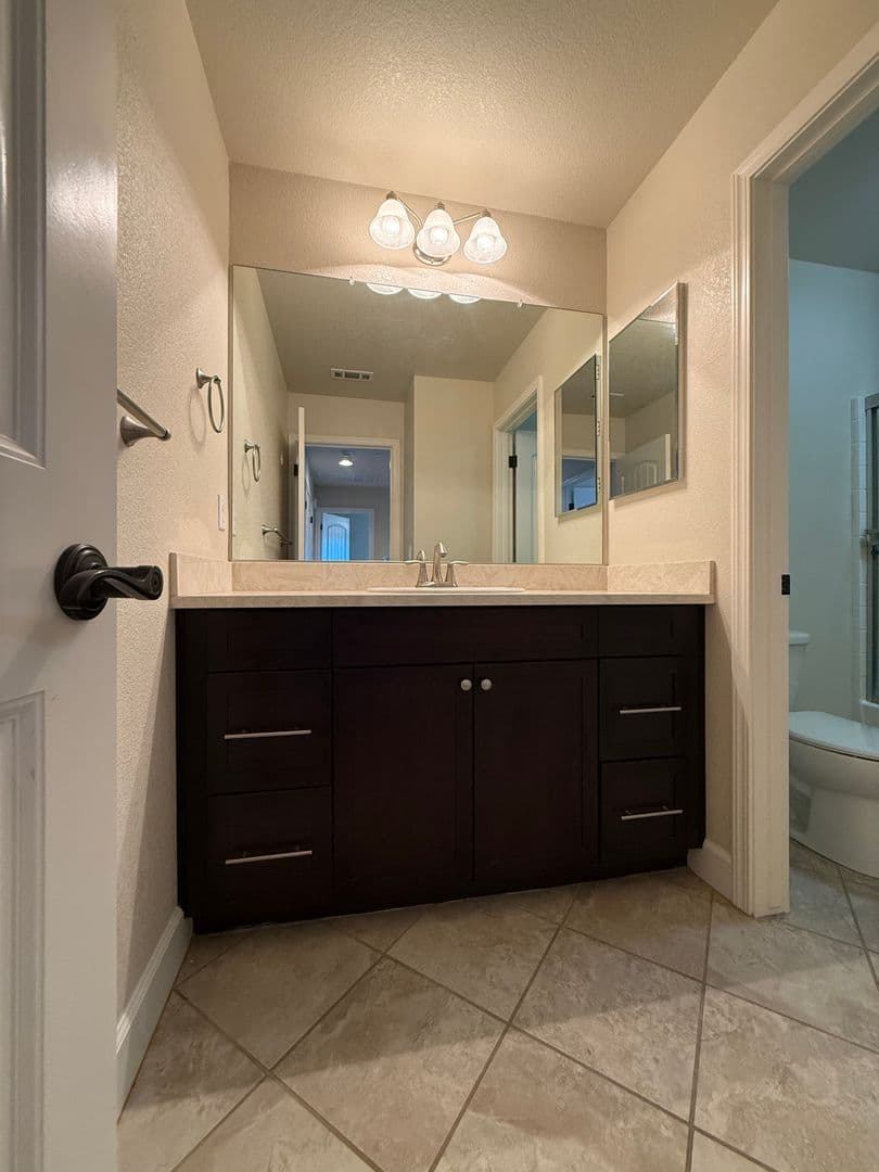 Atascadero House: 1154 Galeria Circle
