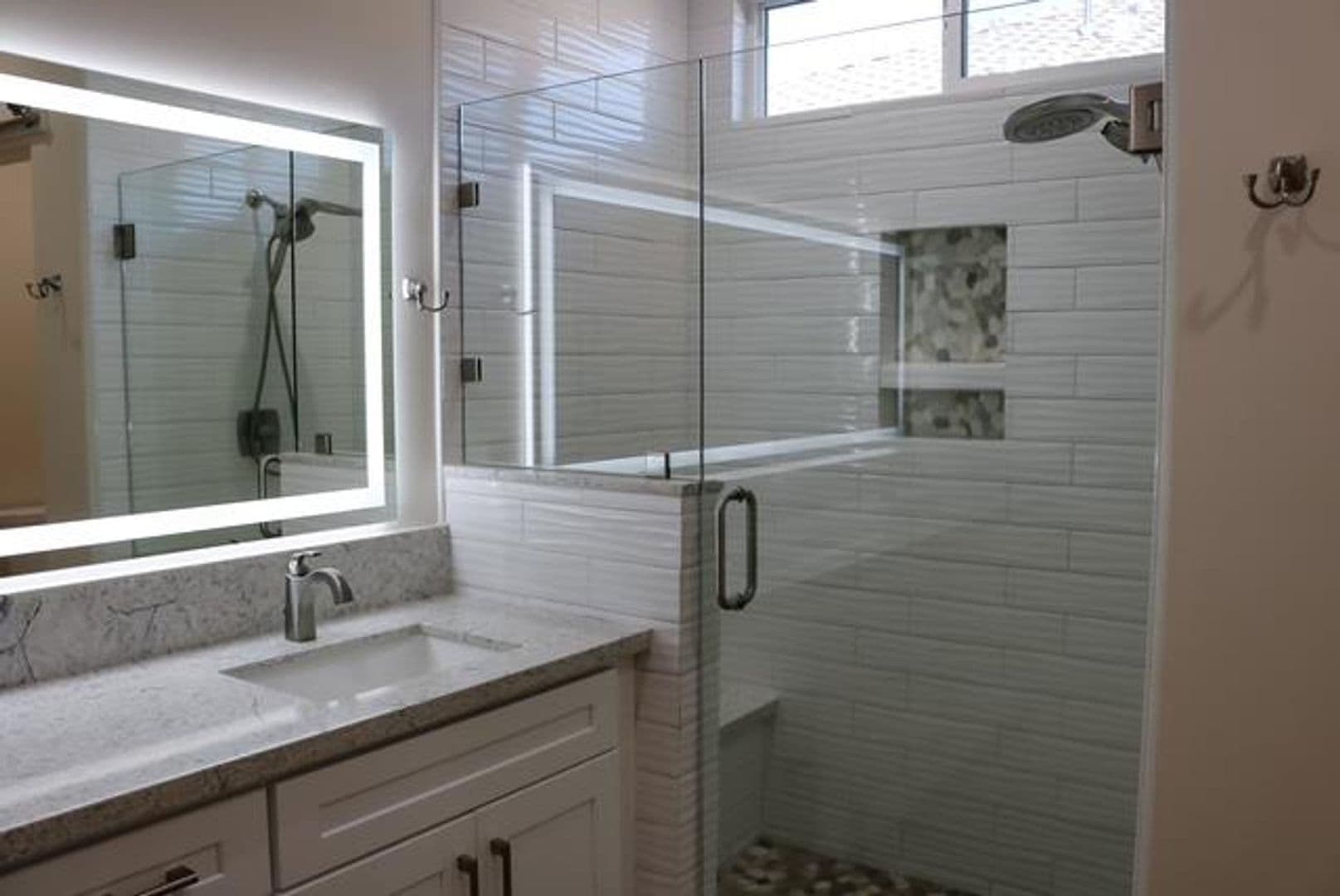 Lemoore House: 729 Castellina St