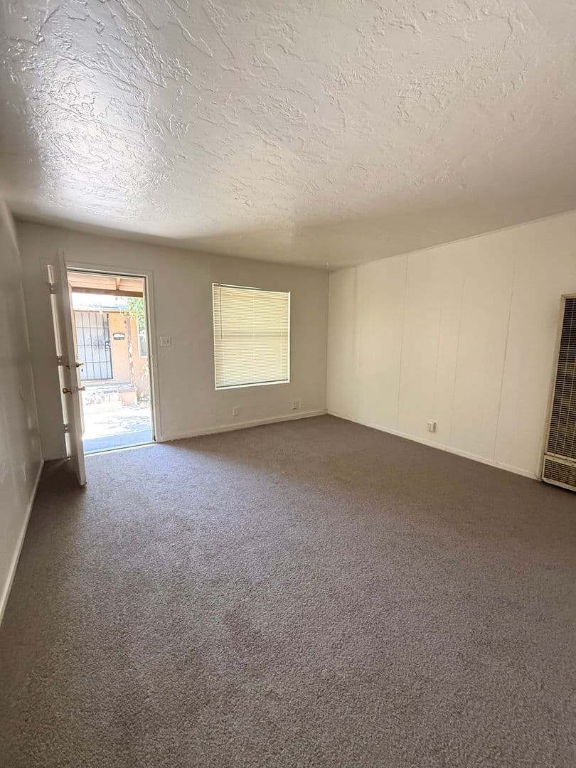 Fresno Apartment: 132-148 N San Pablo