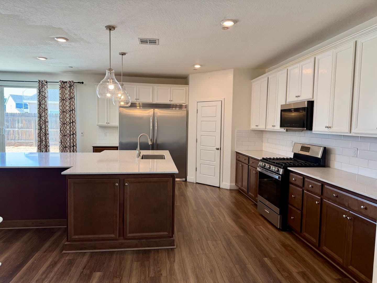 Fresno House: 5817 E Truman Ave
