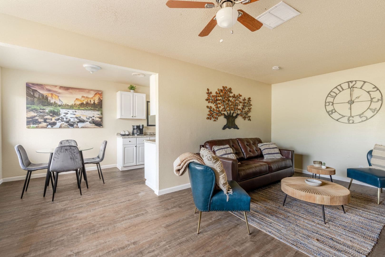 Fresno Apartment: 1329 E San Ramon Ave