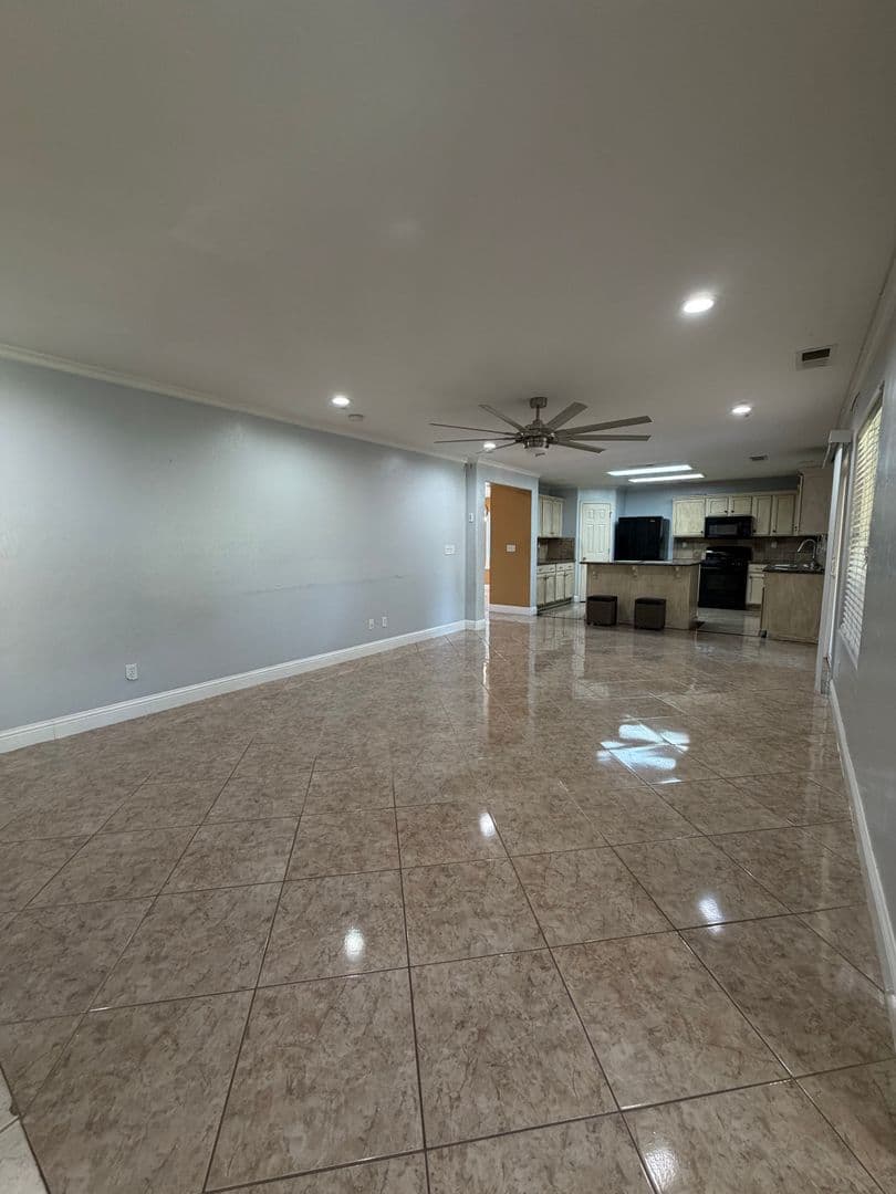 Fresno House: 6253 E. Hampton Way