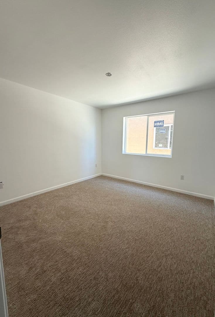 Fresno Apartment: 3328 N Marks Ave