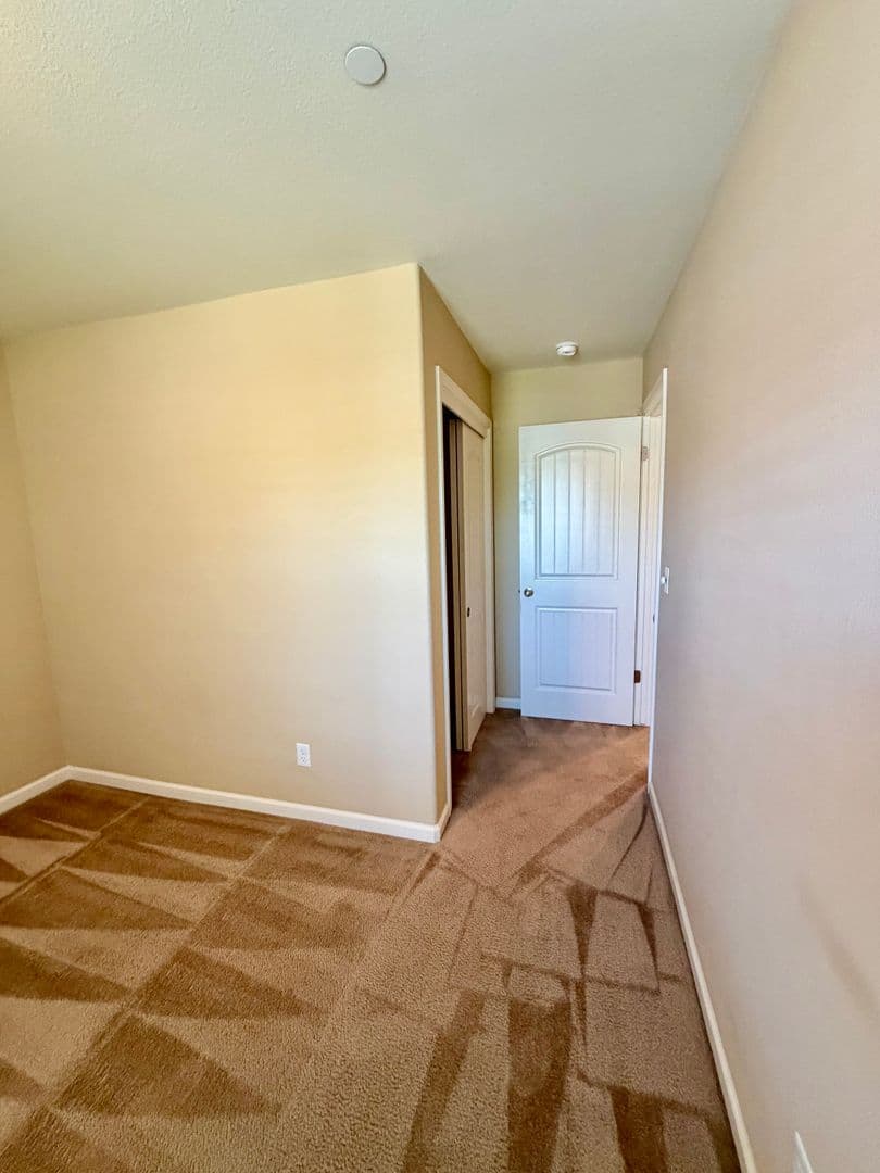 Hanford House: 2404 Chardonnay Place
