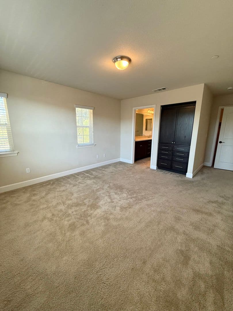 Atascadero House: 1154 Galeria Circle