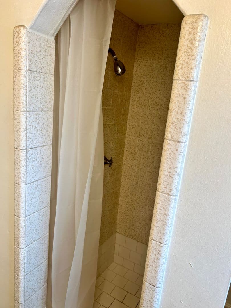 Fresno Apartment: 154-164 N U St