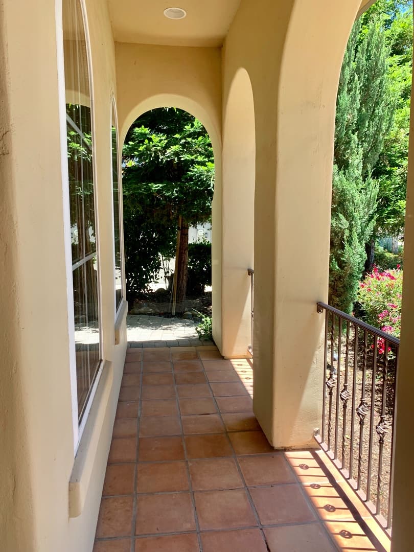 Paso Robles House: 209 Vista Del Rio