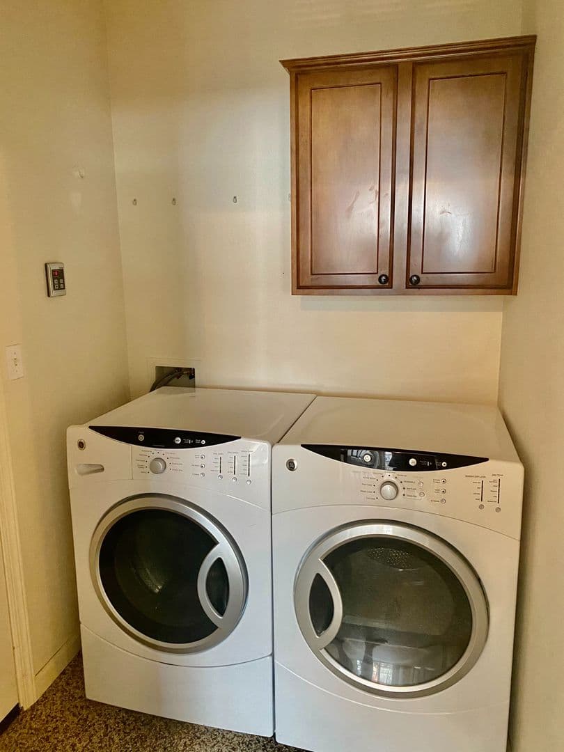 Clovis House: 817 Lemieux Ln