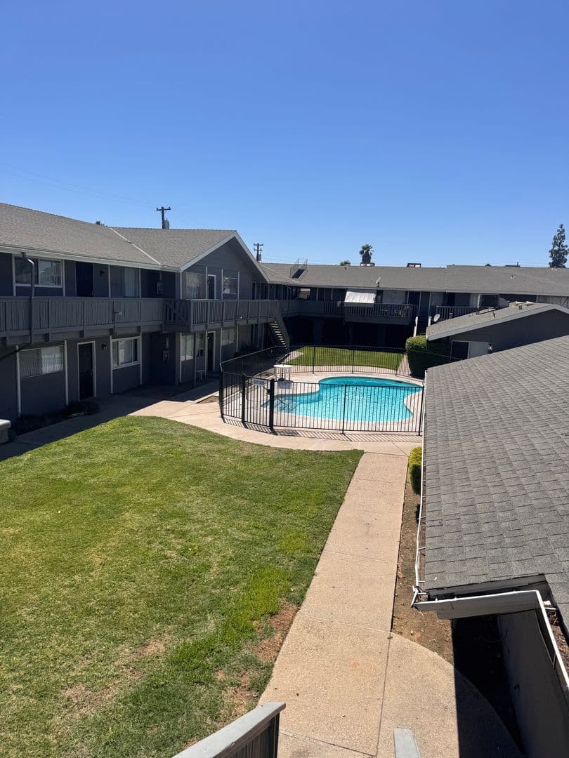 Fresno Apartment: 1115 W Simpson Ave