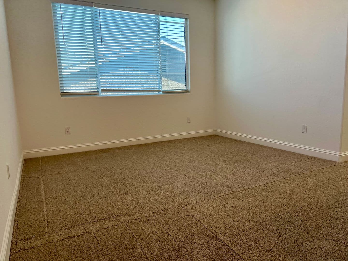 Fresno Apartment: 5830 E Truman Ave