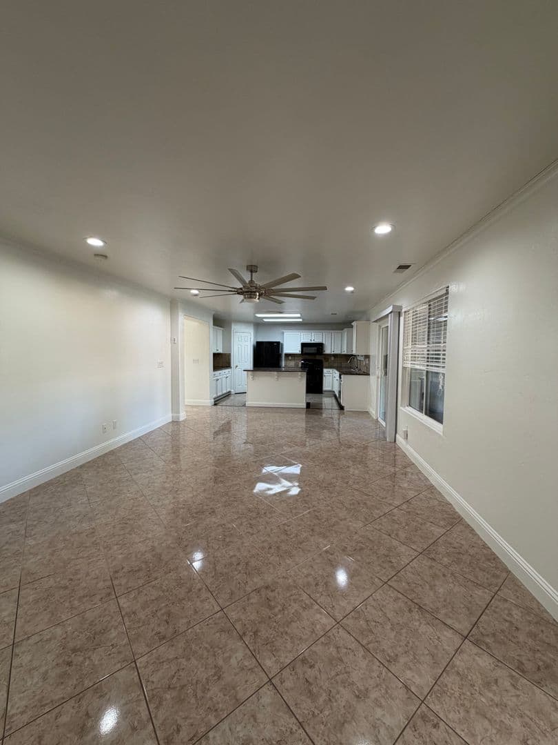 Fresno House: 6253 E. Hampton Way