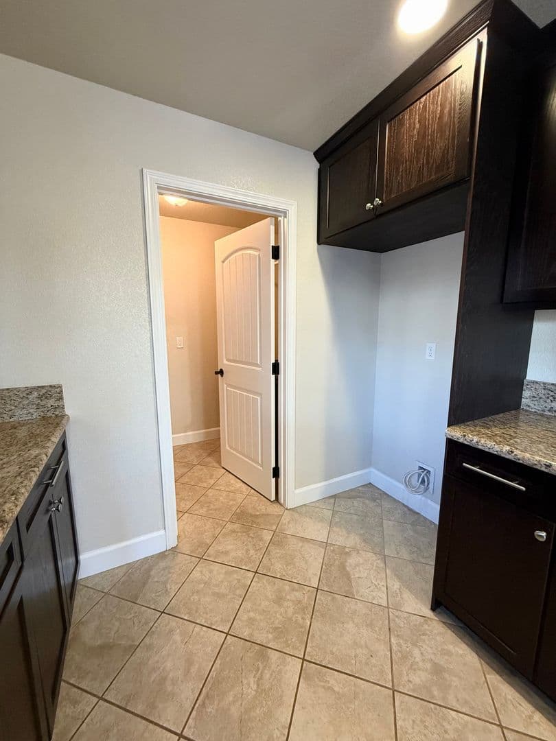 Atascadero House: 1154 Galeria Circle