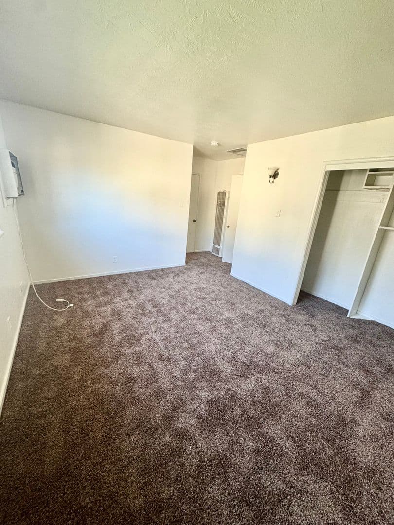 Fresno Apartment: 511 N Yosemite Ave
