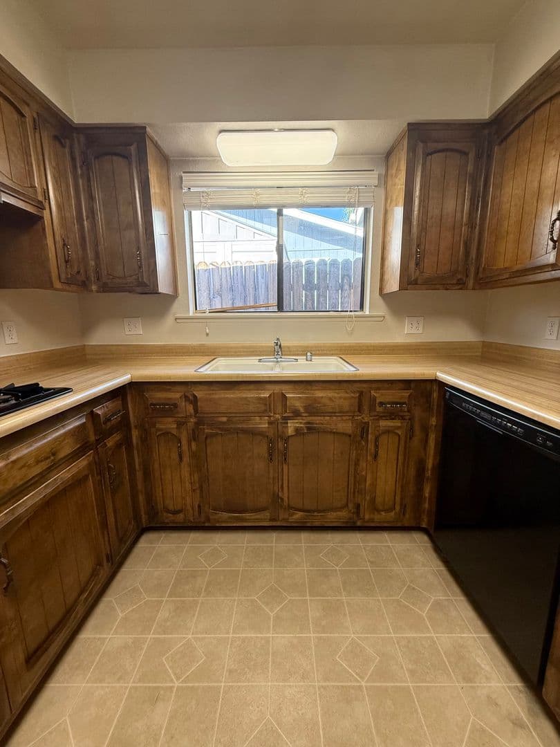 Paso Robles House: 4929 Sparrow Hawk Ln