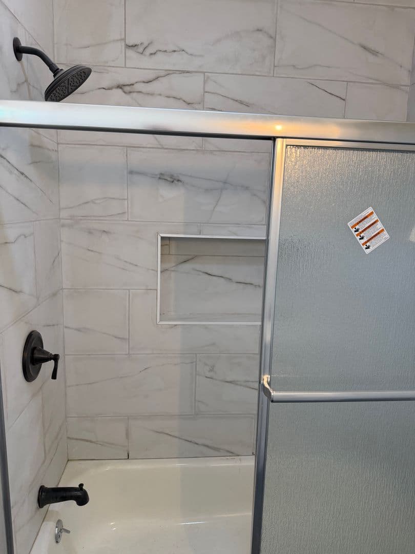 Tranquillity Apartment: 5992 Juanche Ave