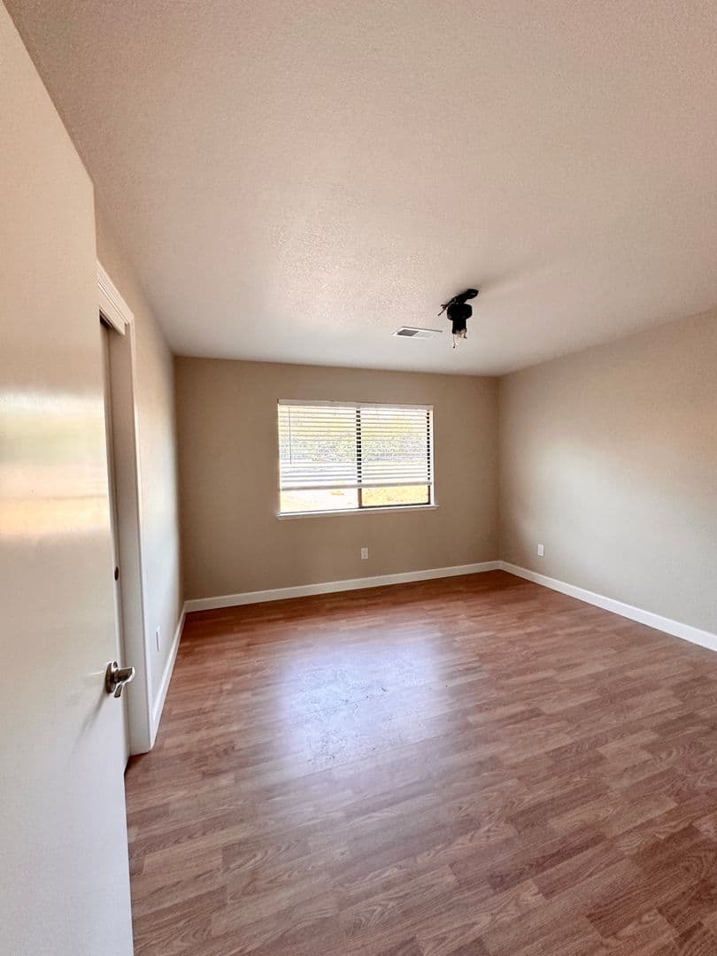 Paso Robles House: 735 Walnut Dr