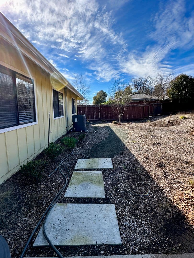 Paso Robles House: 735 Walnut Dr