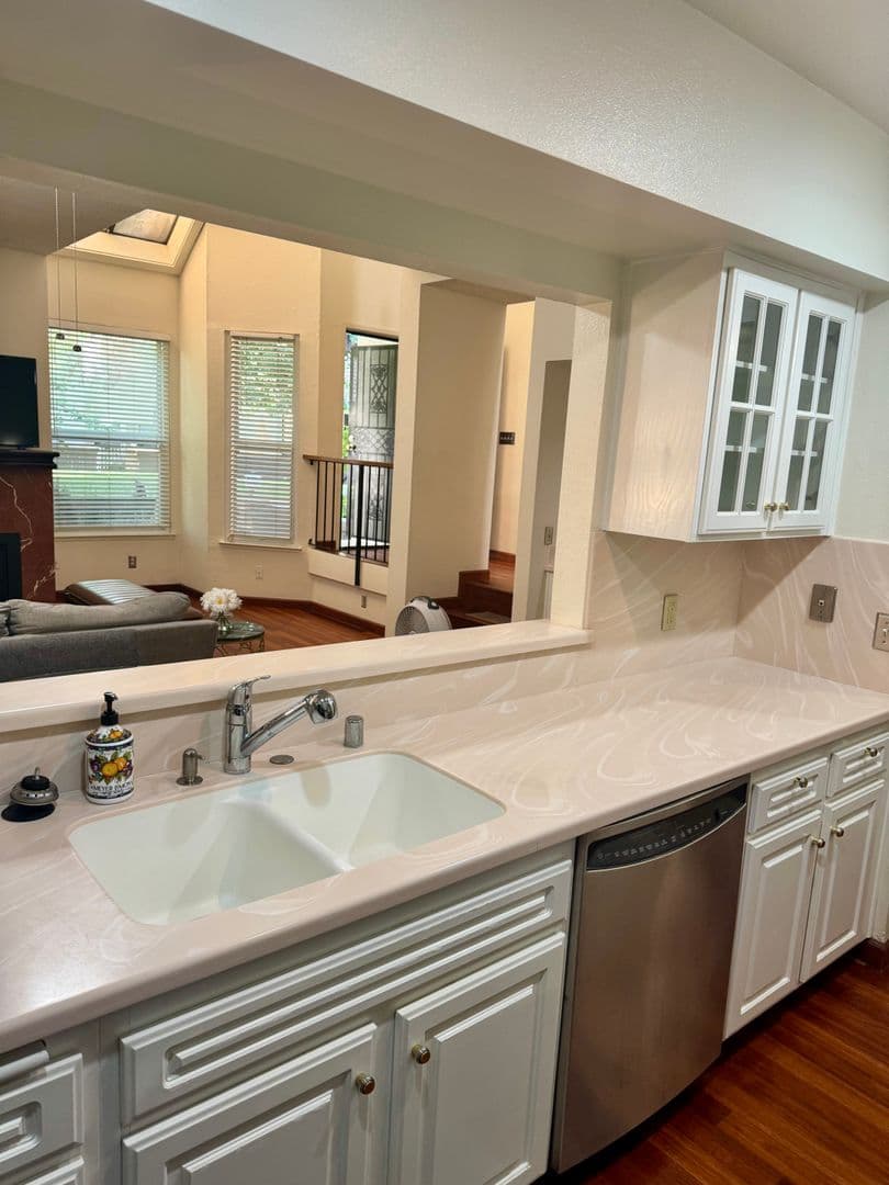 Fresno House: 2890 Huntington Blvd #150
