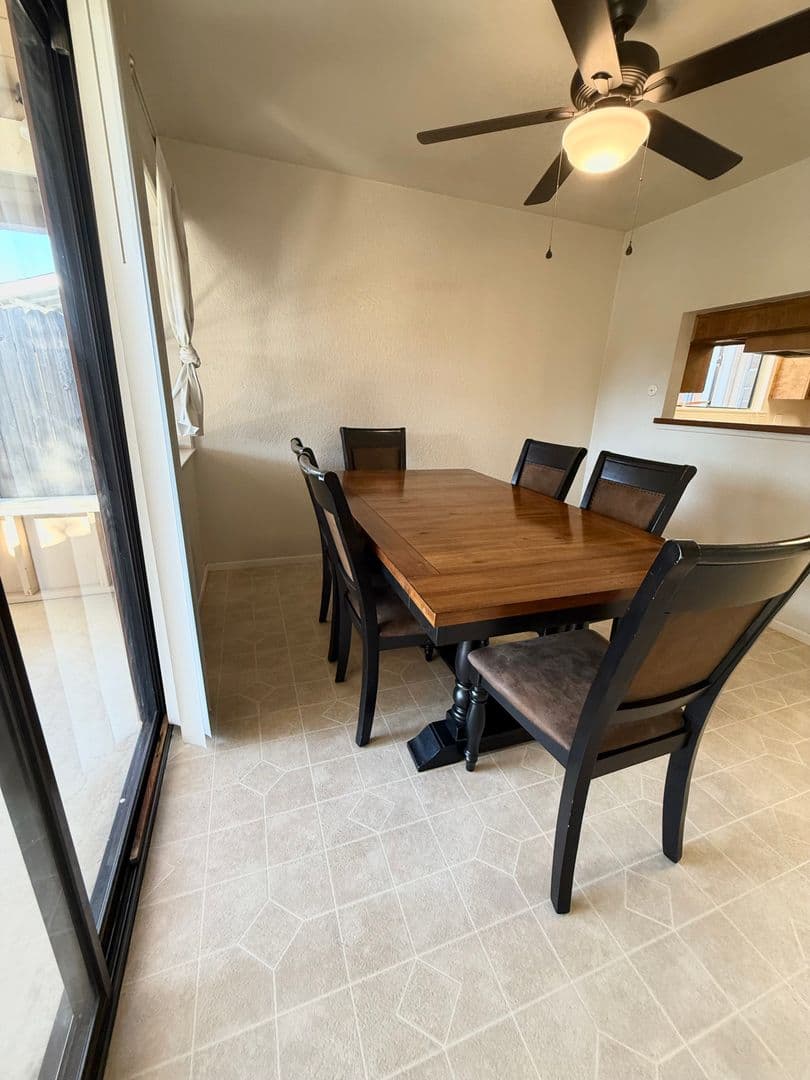 Paso Robles House: 4929 Sparrow Hawk Ln