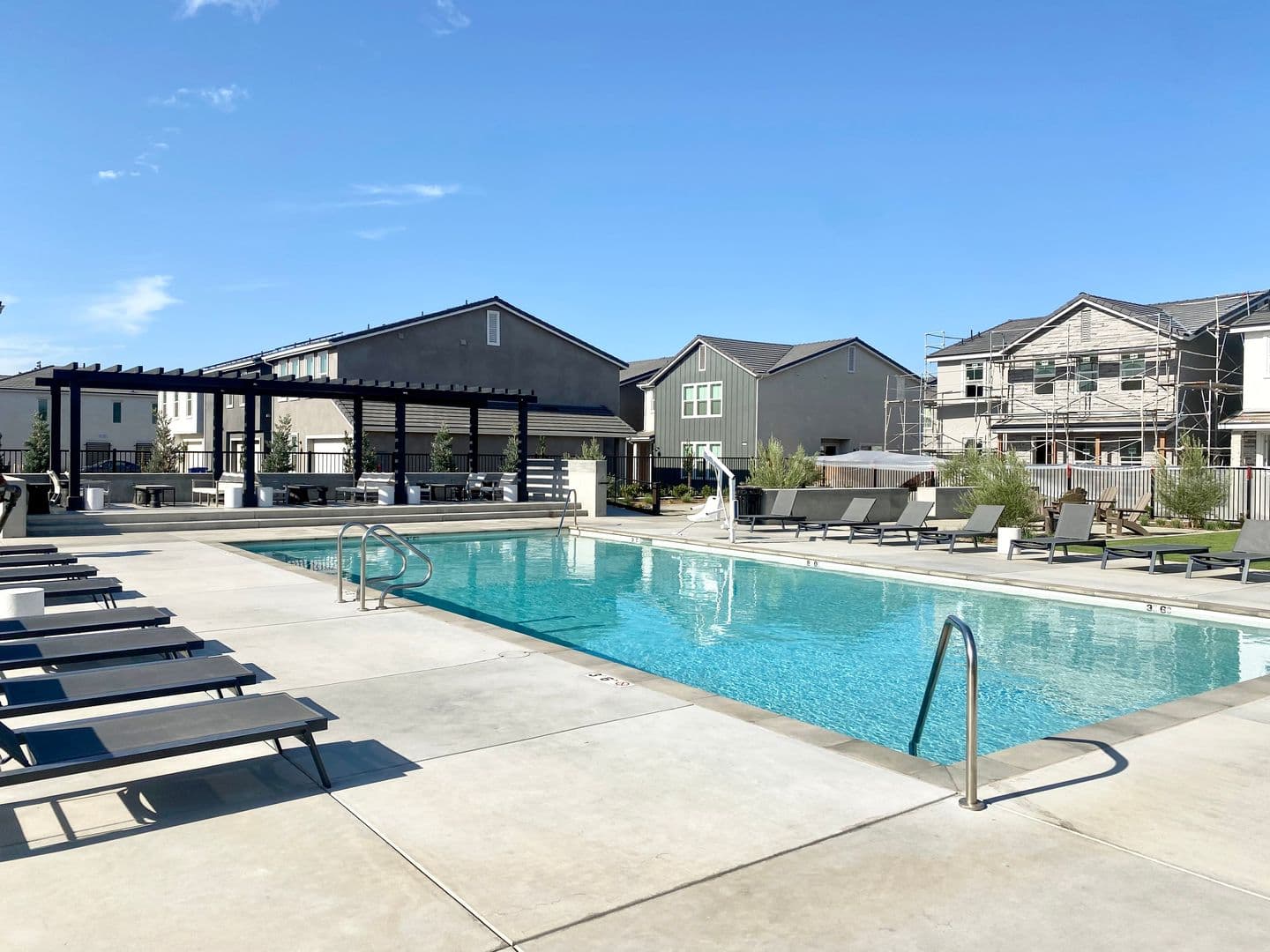 Fresno House: 2846 E Tamarind Dr
