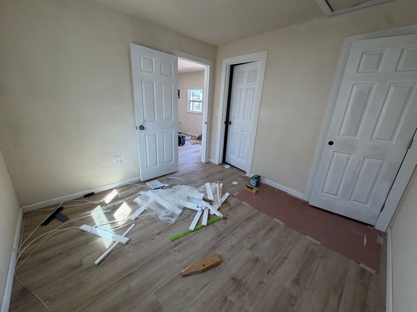 Tranquillity Apartment: 5992 Juanche Ave