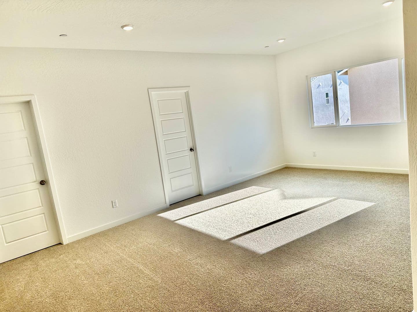 Madera House: 843 Ponderosa Way
