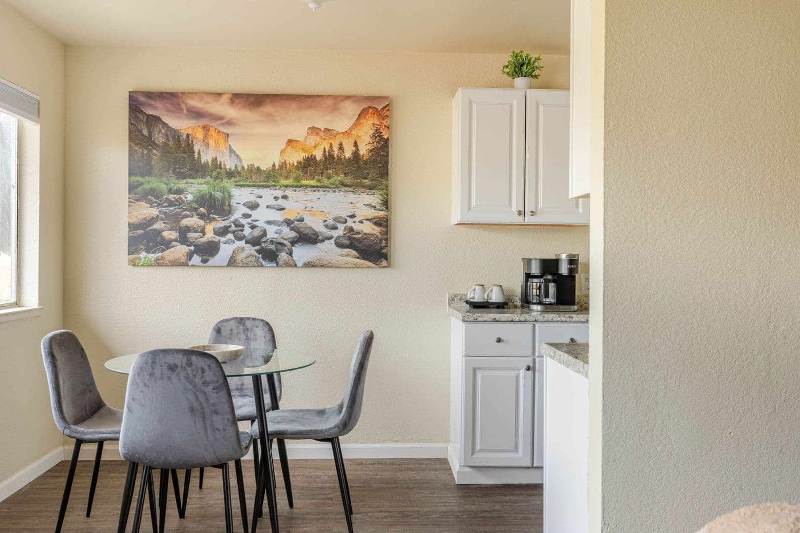 Fresno Apartment: 1329 E San Ramon Ave