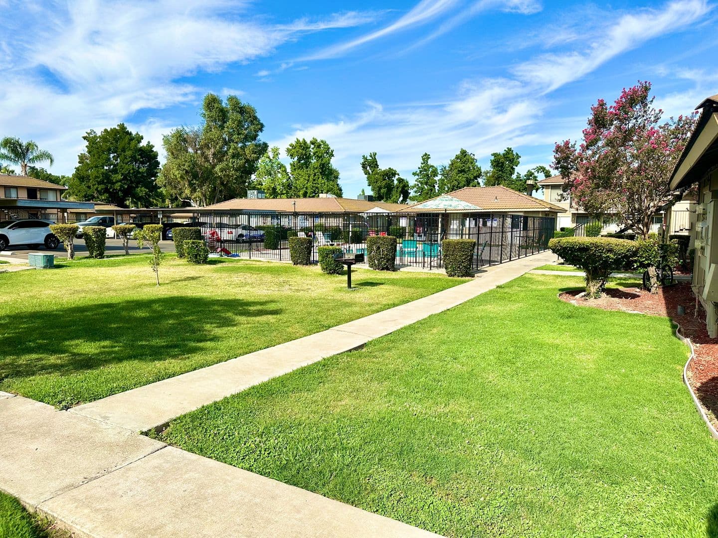 Merced Apartment: 3270-3278 Denver Ave