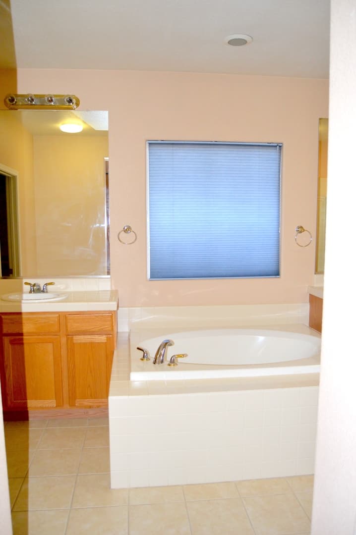 Paso Robles House: 700 River Oaks Drive