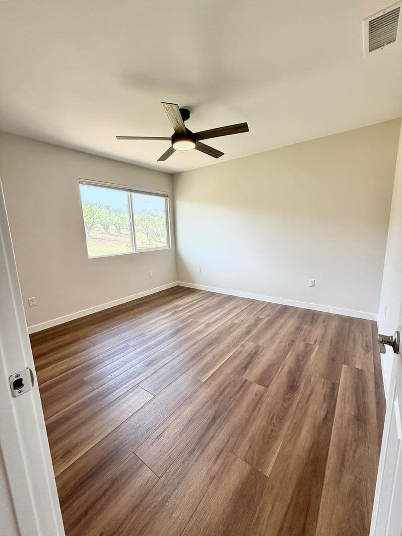Paso Robles Condo: 129 Olive St
