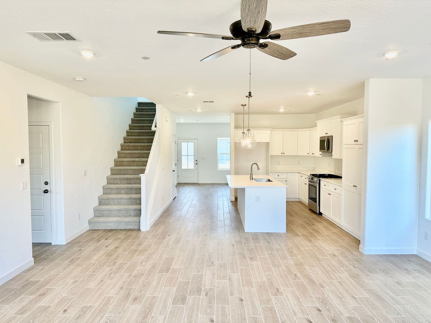 Madera House: 843 Ponderosa Way