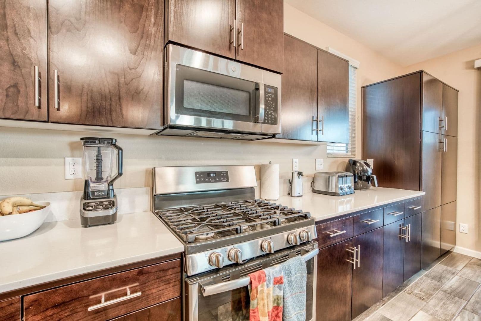 Clovis House: 3678 Parkstone Way