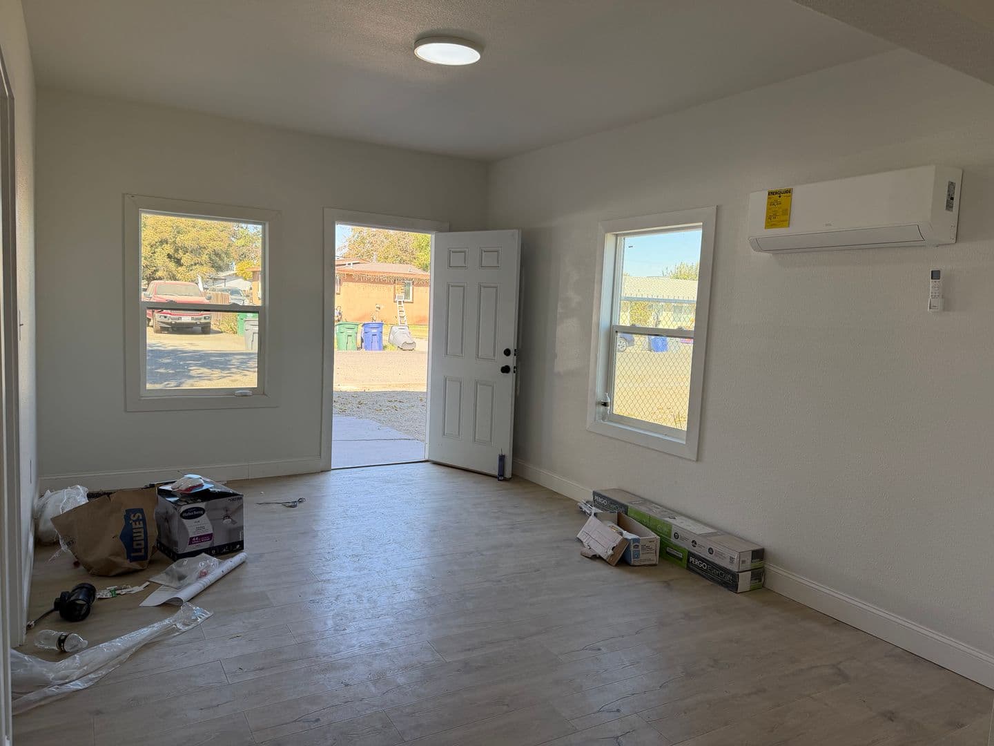 Tranquillity Apartment: 5992 Juanche Ave