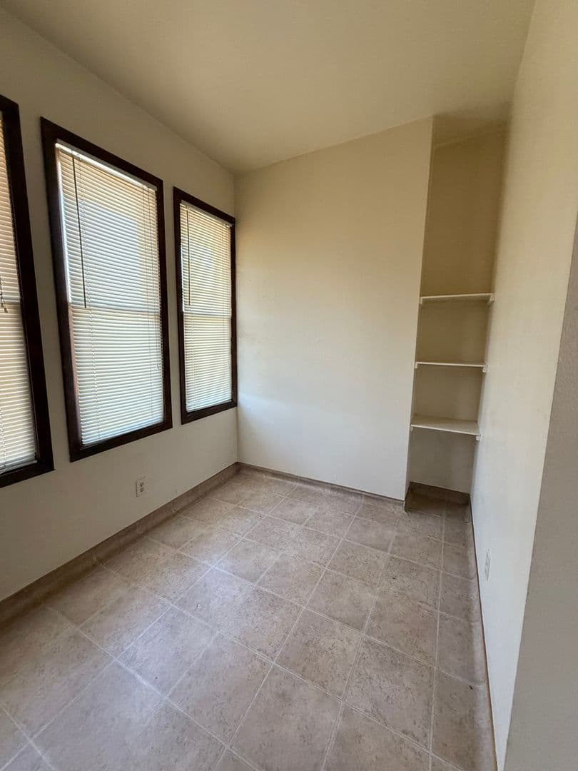 Fresno Apartment: 1561 N Van Ness Ave