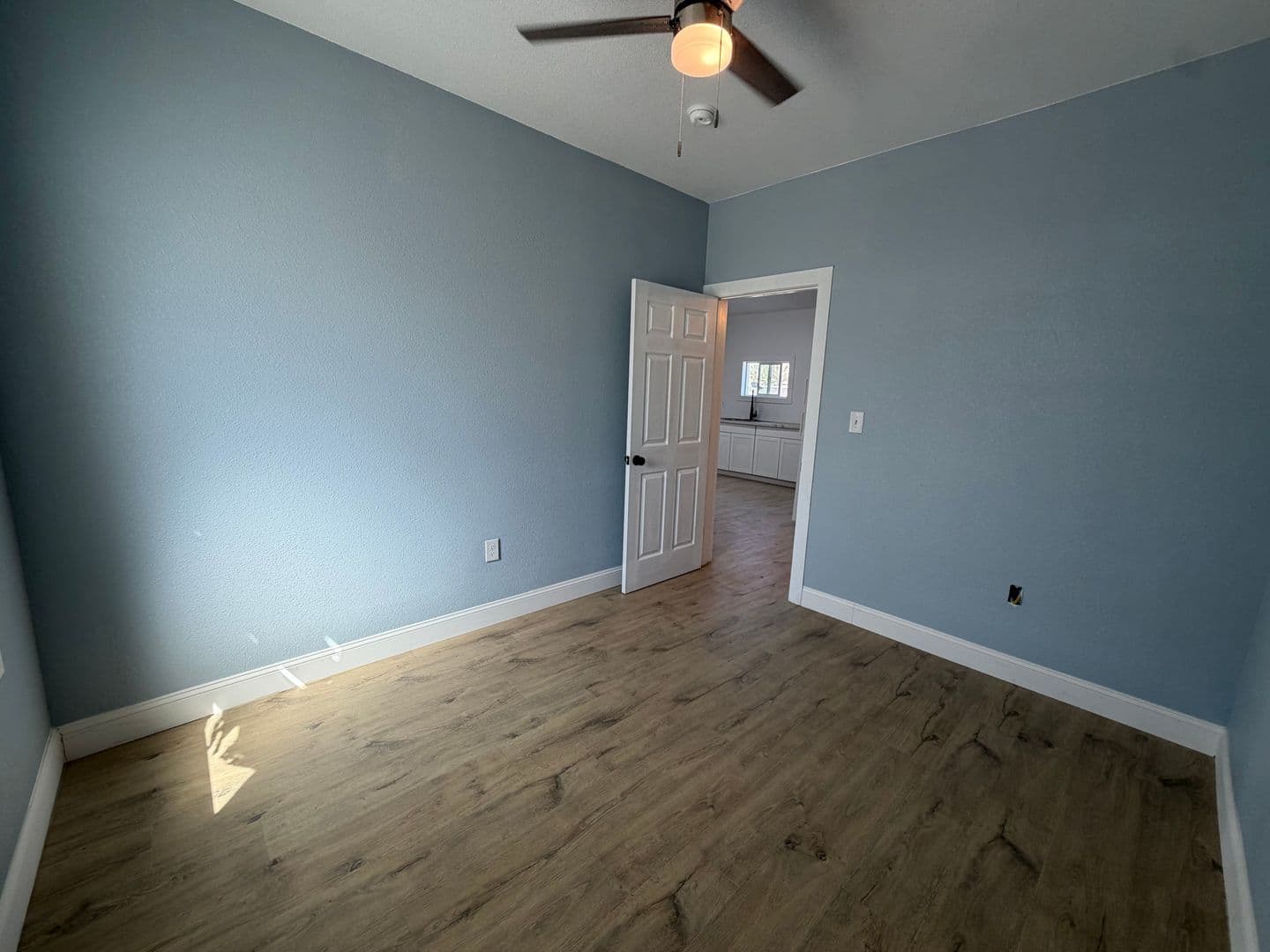 Tranquillity Apartment: 5992 Juanche Ave